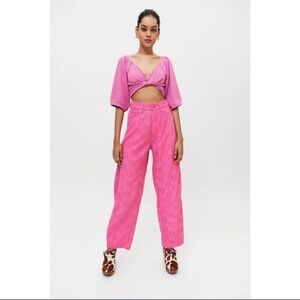 Urban Outfitters Pink Ribbed Knit Tie-Front Crop Top - New with Tags